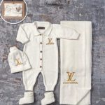 Luxury Knit Baby Outfit Set – 4 Piece (Romper, Hat, Booties & Blanket)